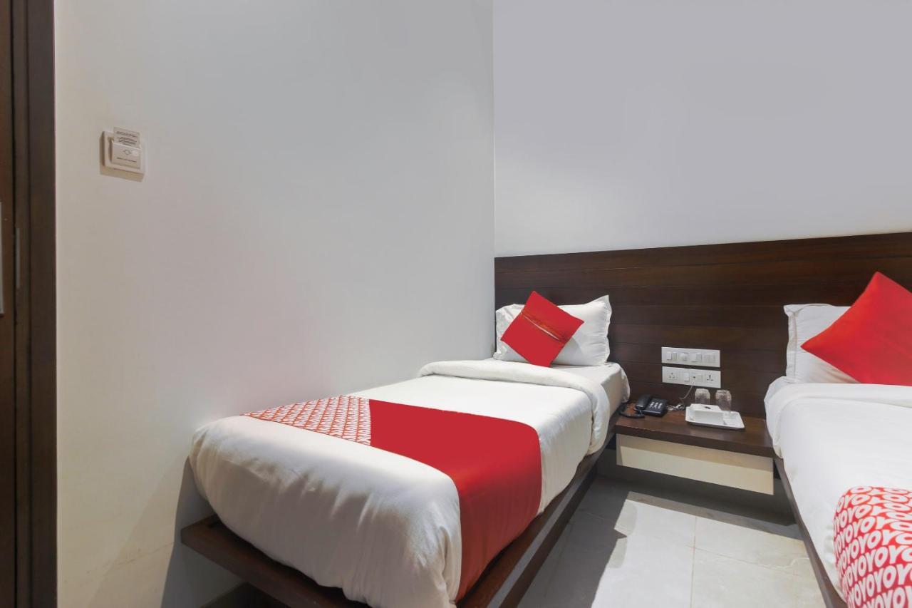 Hotel Flora Suites Mumbai Ngoại thất bức ảnh