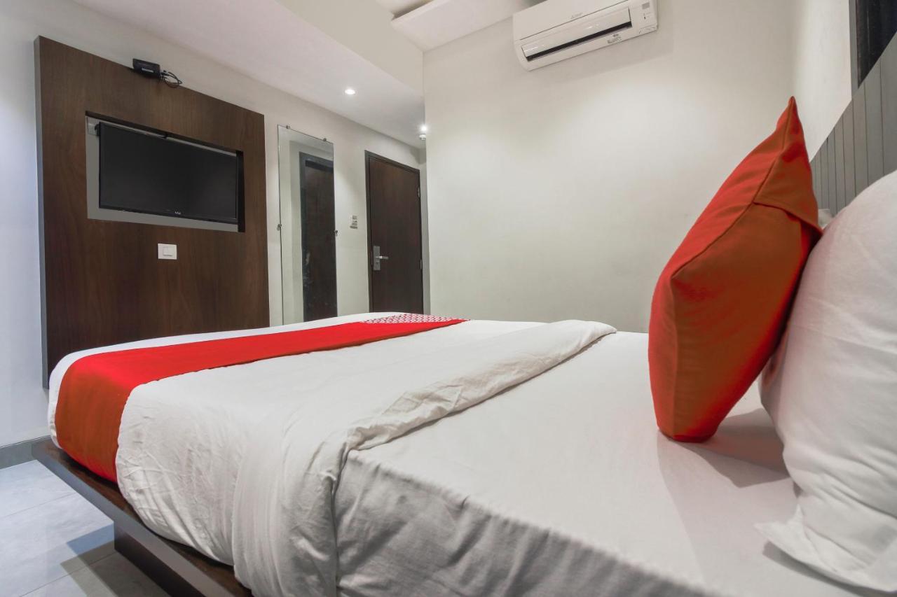 Hotel Flora Suites Mumbai Ngoại thất bức ảnh