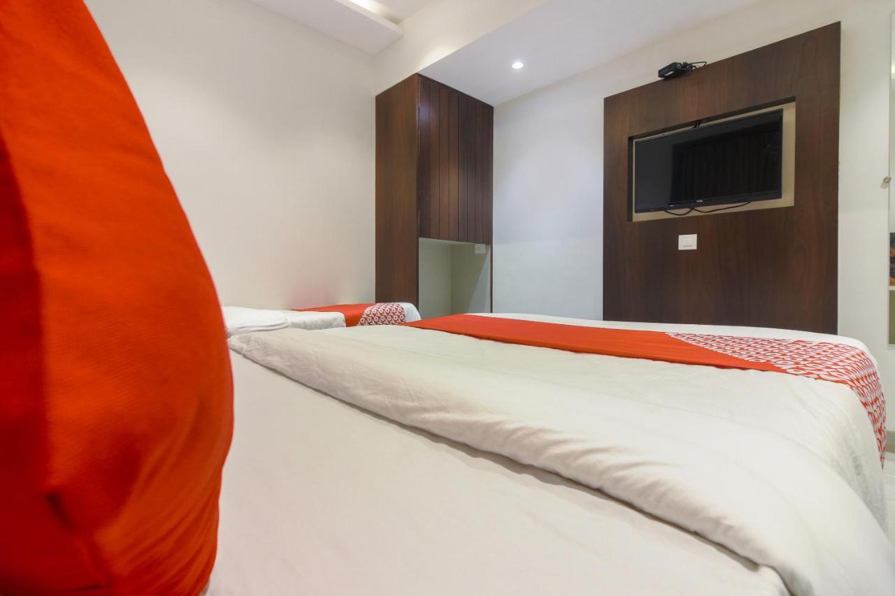 Hotel Flora Suites Mumbai Ngoại thất bức ảnh